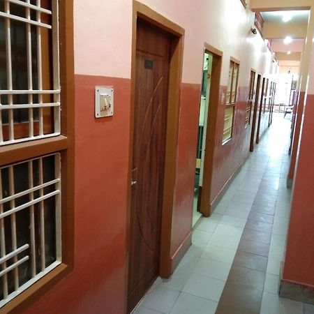Hotel Sriram Lodge Tirupati Esterno foto